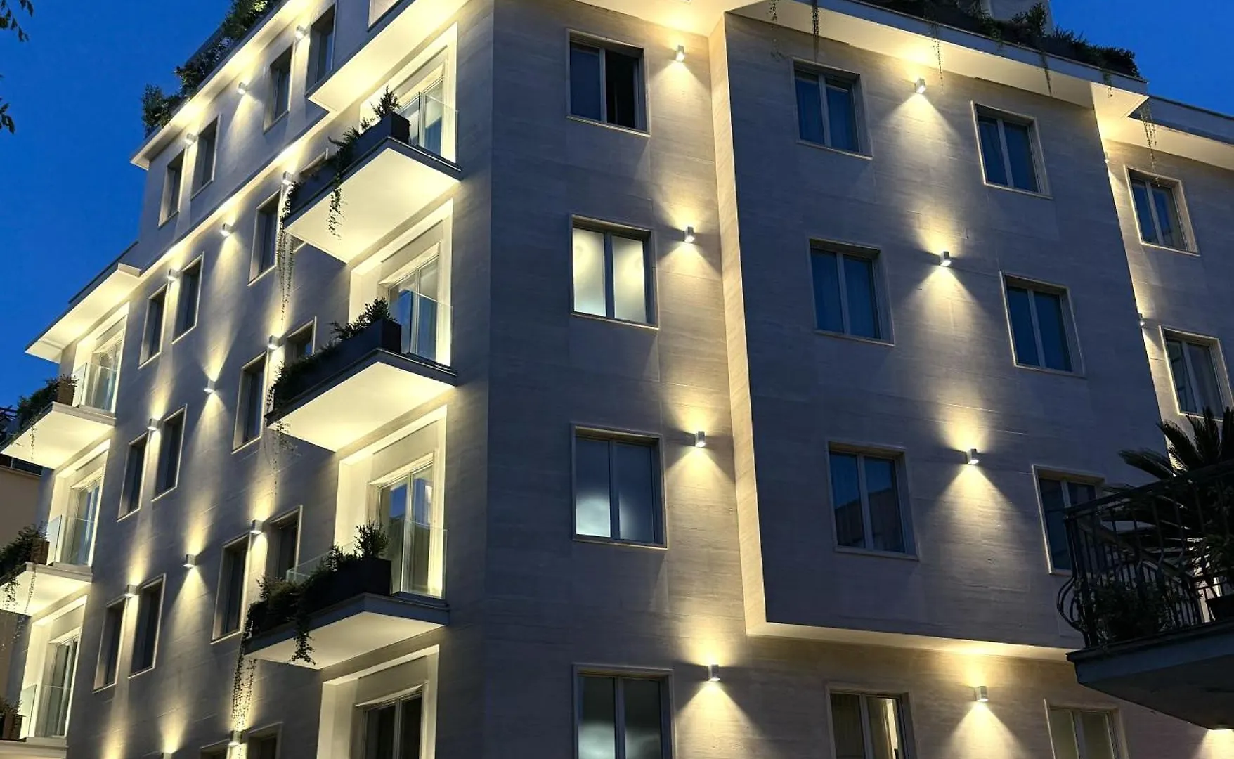 J Maluni City Hotel Rzym
