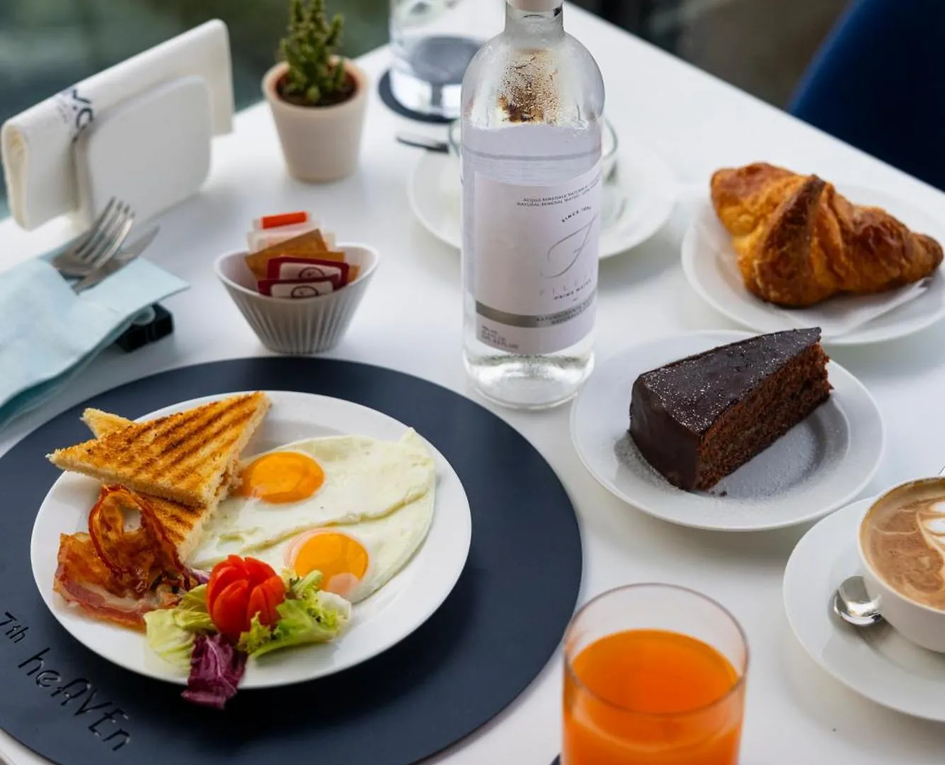 J Maluni City Hotel Roma 4*,