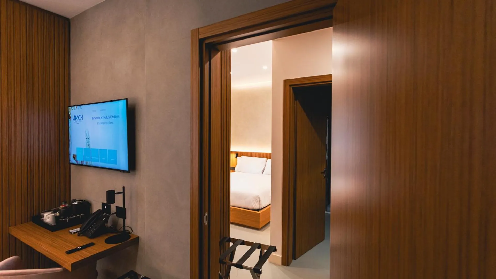 J Maluni City Hotel روما إيطاليا